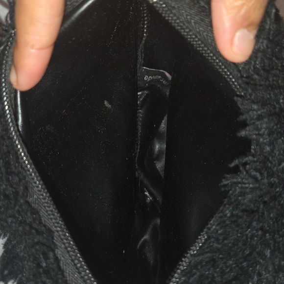 crossover black purse - Picture 3 of 4